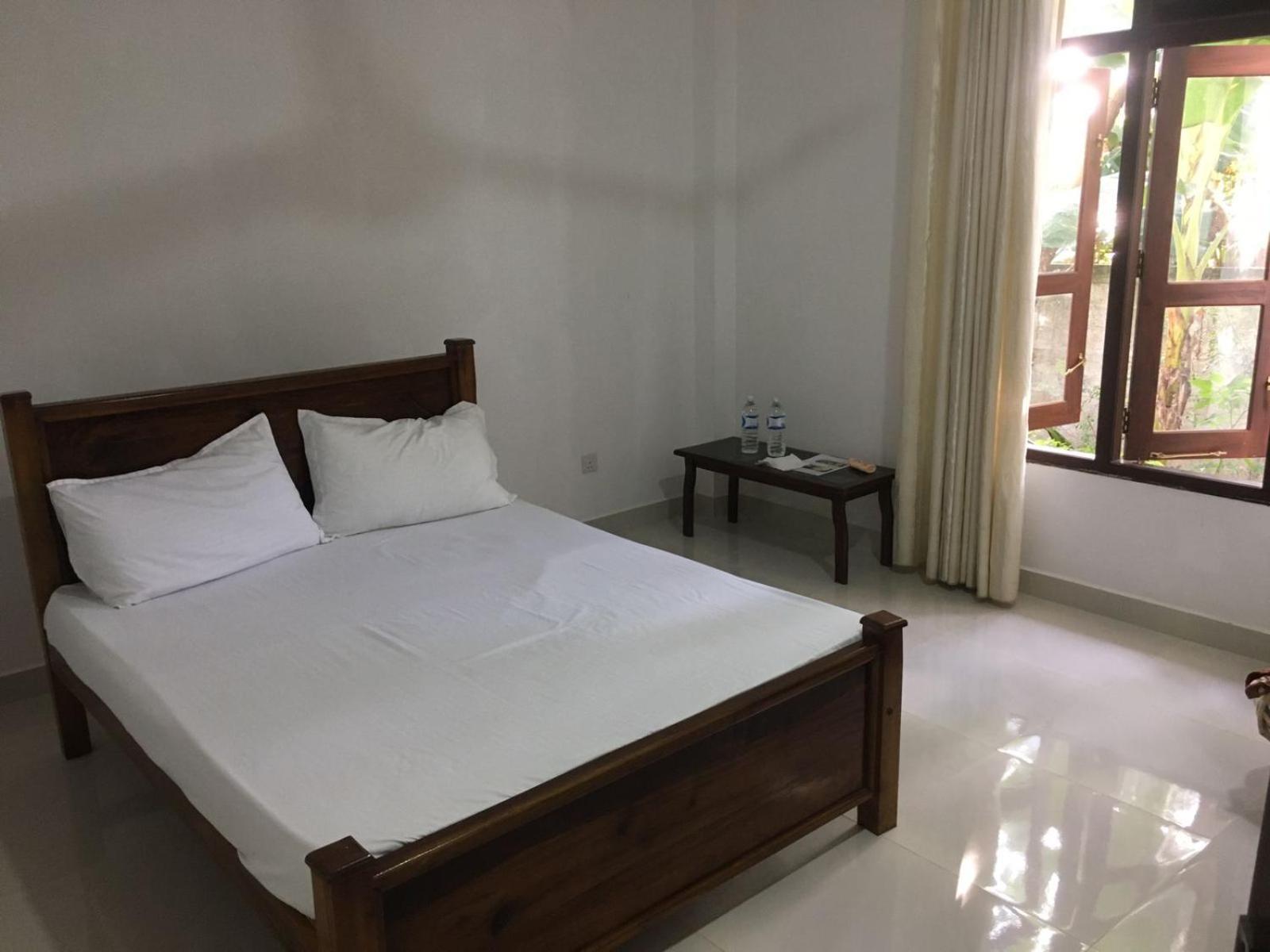 Bosadi Homestay カトゥナカヤ エクステリア 写真