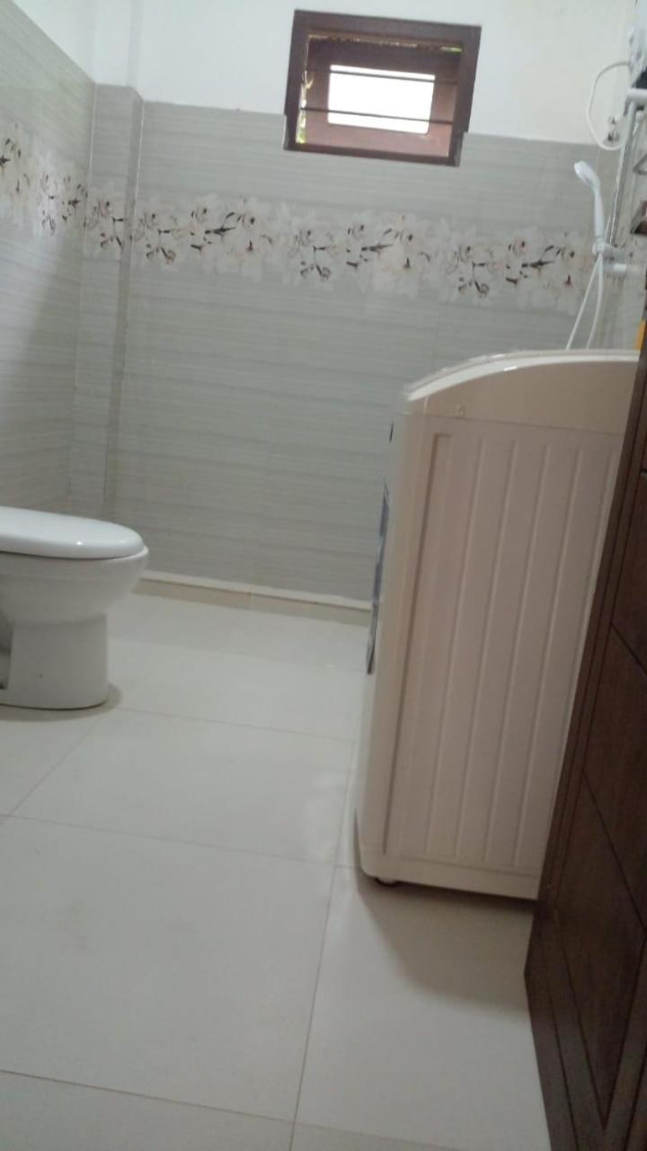 Bosadi Homestay カトゥナカヤ エクステリア 写真